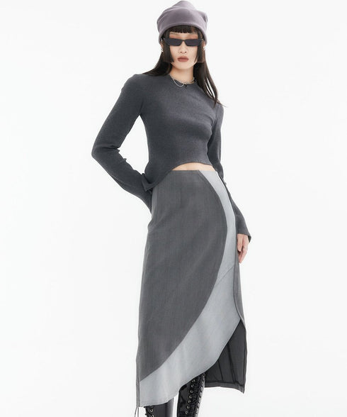 Asymmetric Plaid Sleeve Knit Top